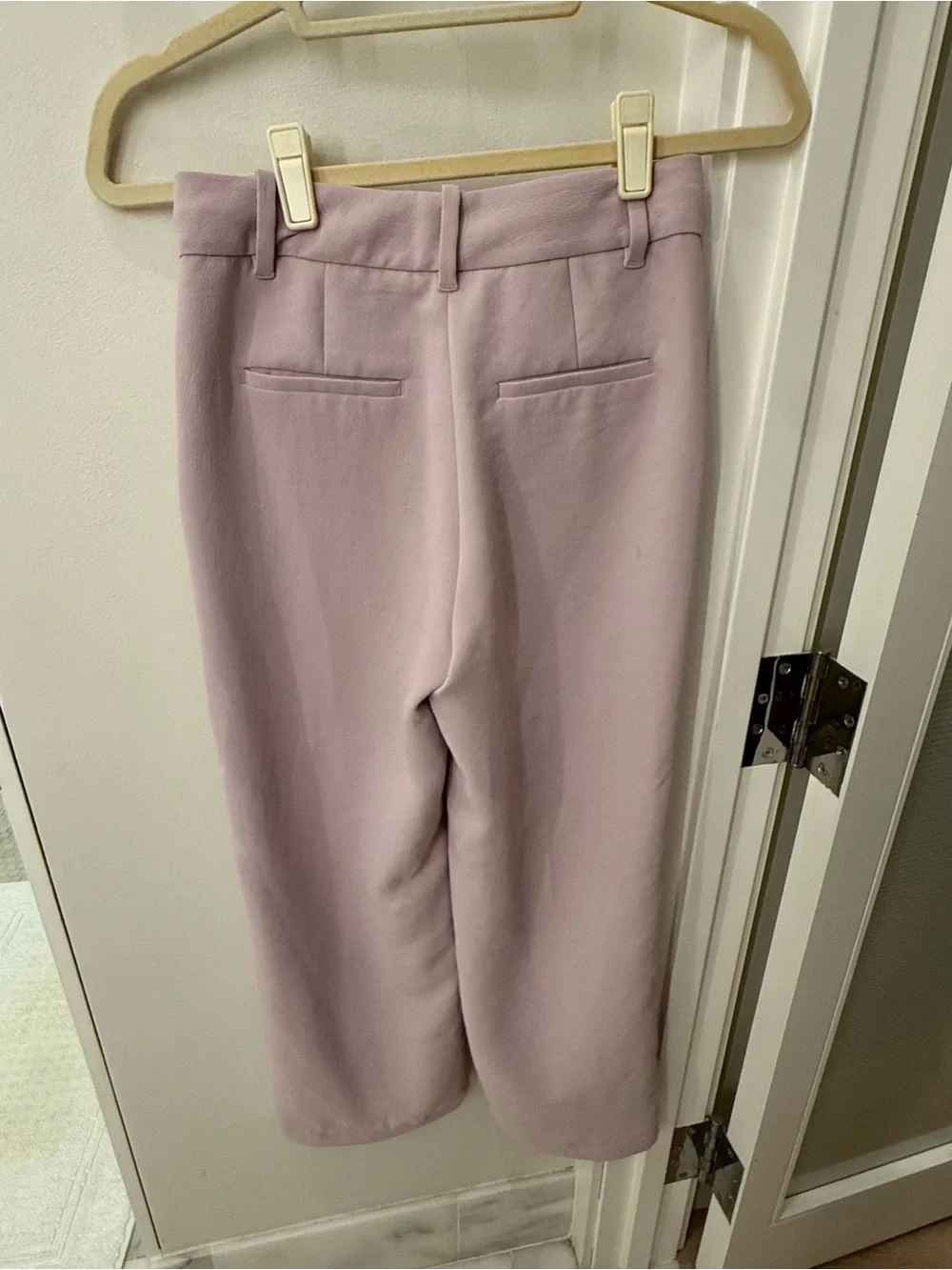 Aritzia Cropped Effortless Pant